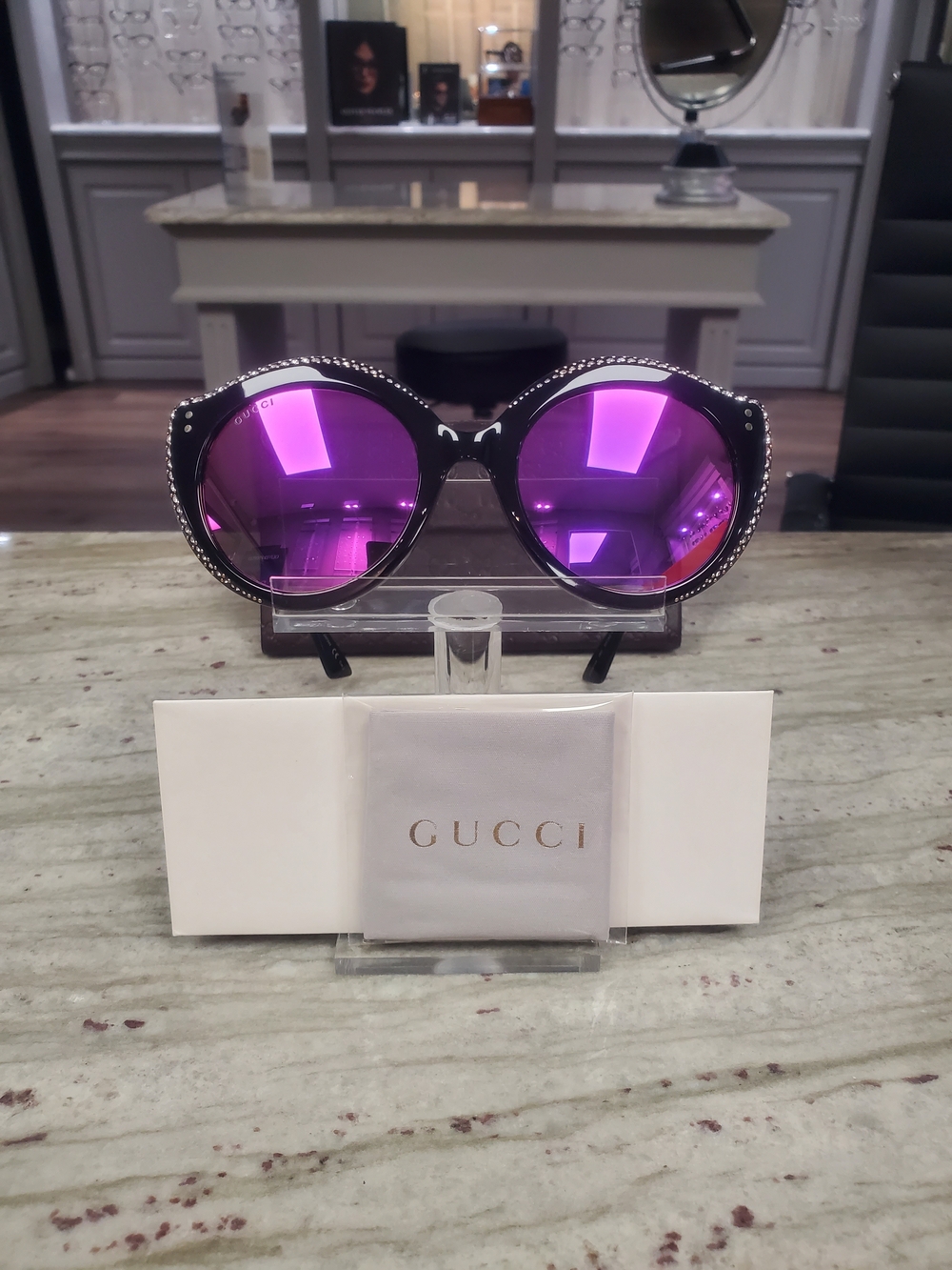 Gucci Round Sunglasses with Pink Mirrored Lenses and Black Frame